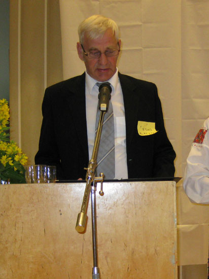 Juontaja Esko Alatypp�